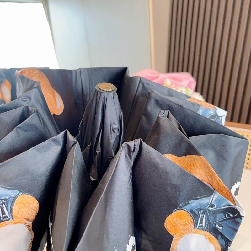 Moschino Umbrella (50)