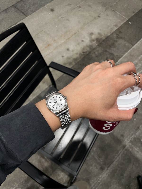 Omega woman watch 09 (25)