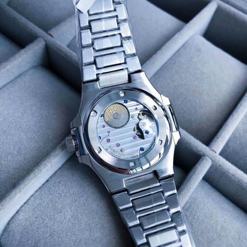 Patek Philippe 40mm 71 (2)