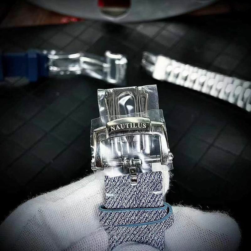 Patek Philippe 40mm 83 (1)