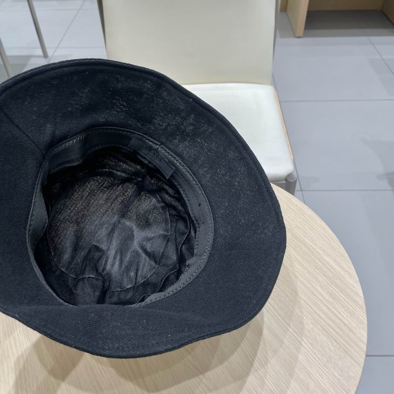 Prada Hat 84 (1)