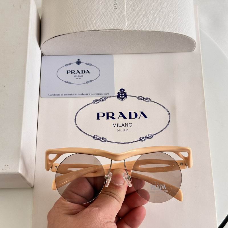 Prada SPRA15 47 20-135 e01