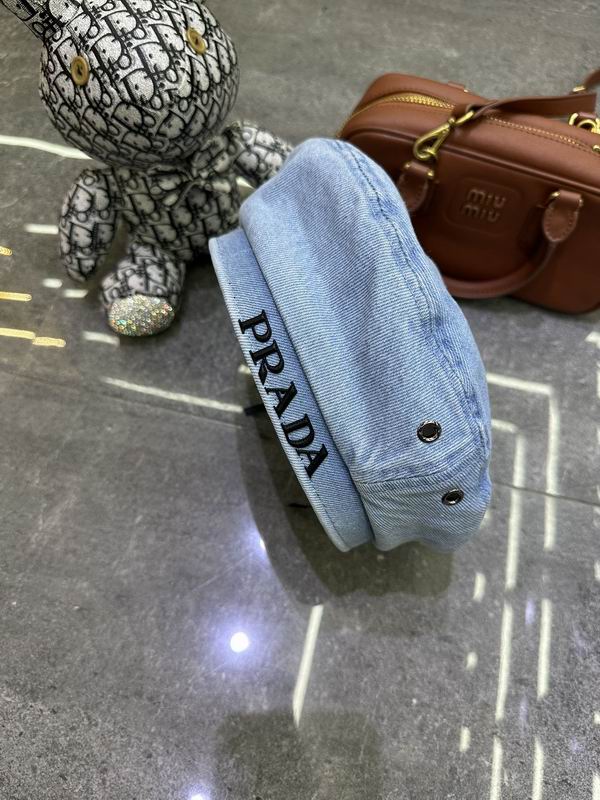 Prada beret dx (22)