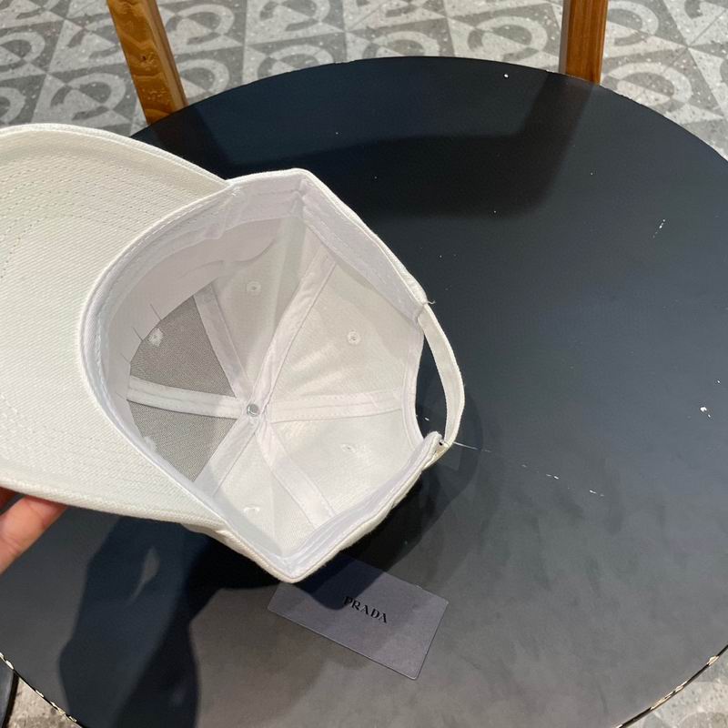 Prada cap 100 (11)