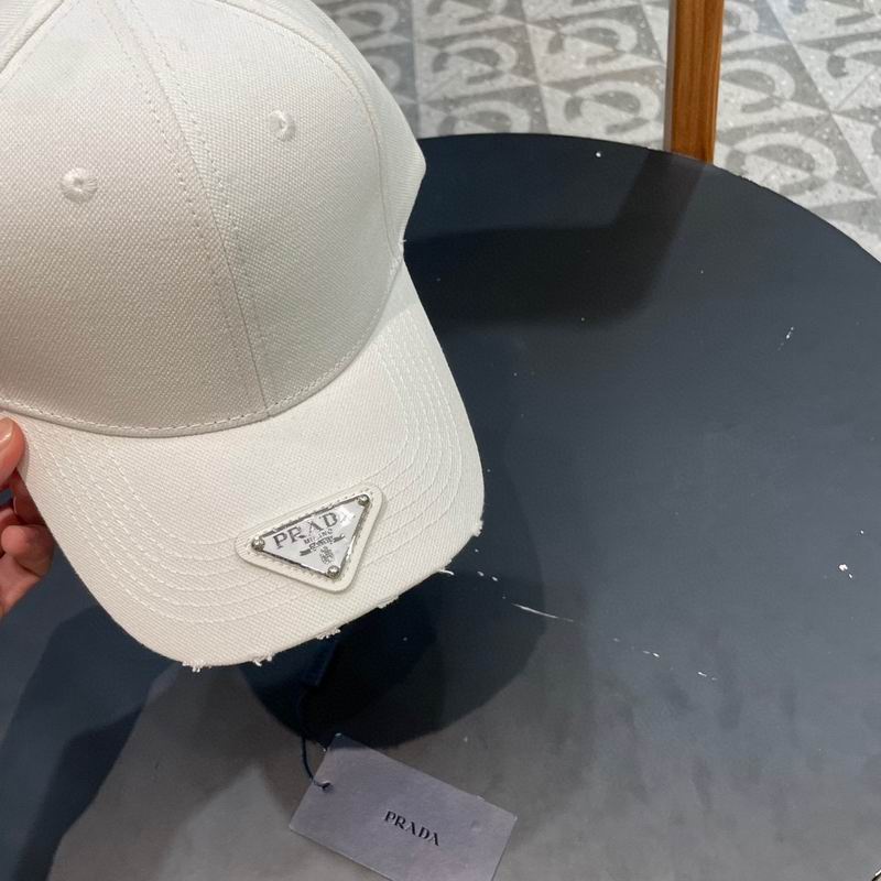 Prada cap 100 (15)