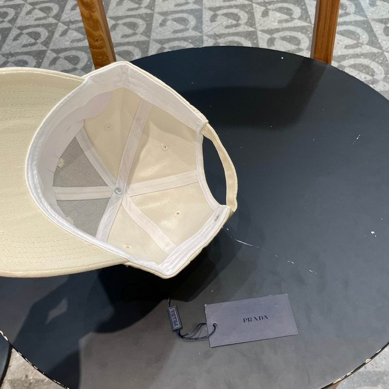 Prada cap 100 (2)