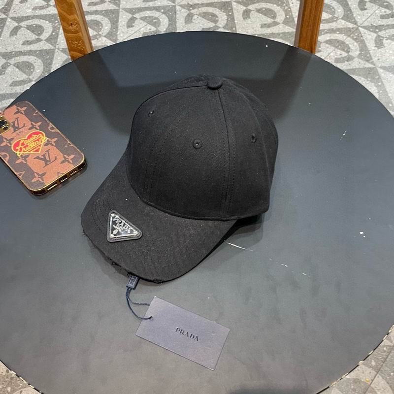 Prada cap 100 (26)