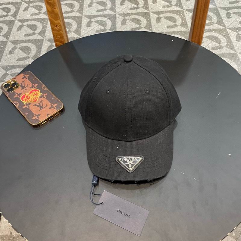 Prada cap 100 (27)