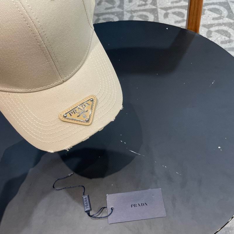 Prada cap 100 (6)