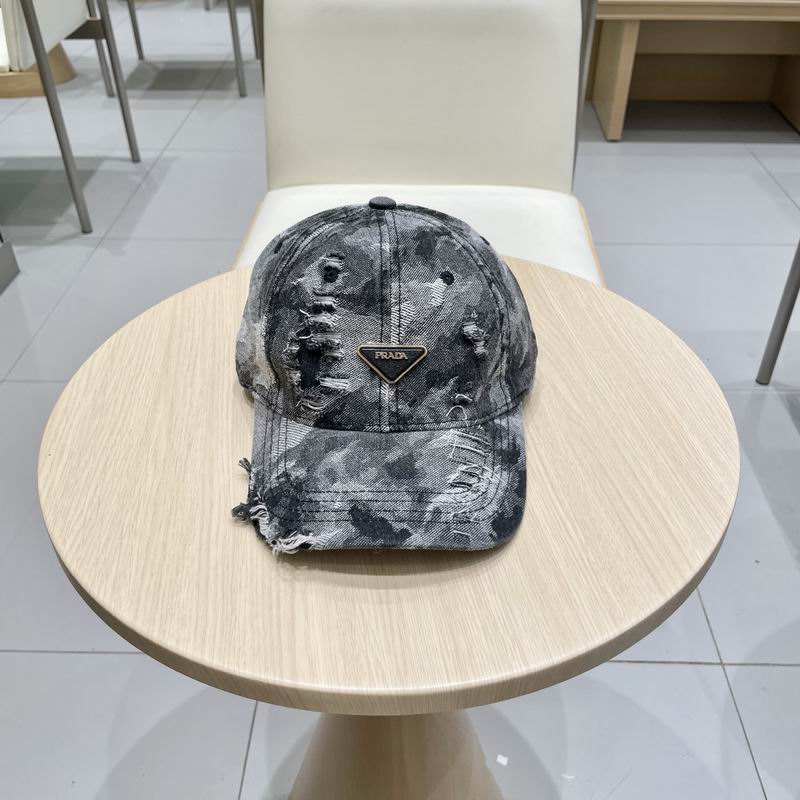 Prada cap 14 (36)
