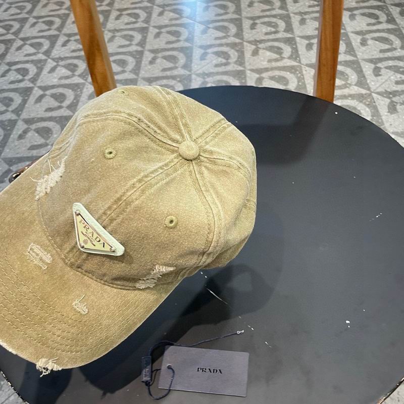 Prada cap 92 (13)