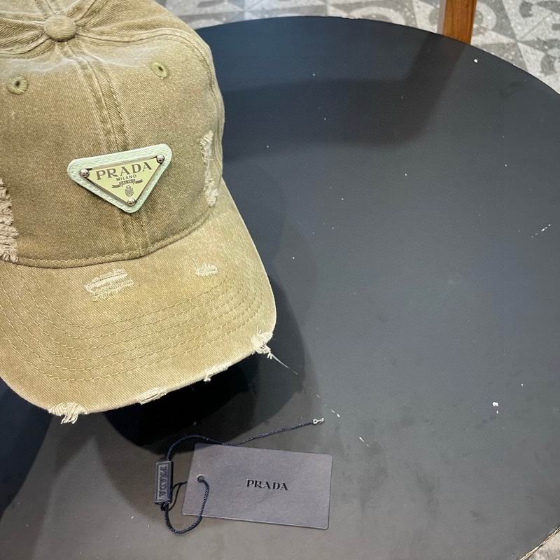 Prada cap 92 (15)