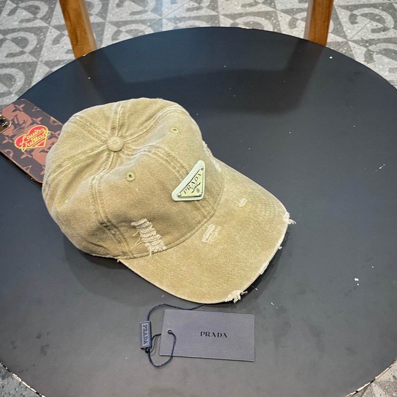 Prada cap 92 (16)