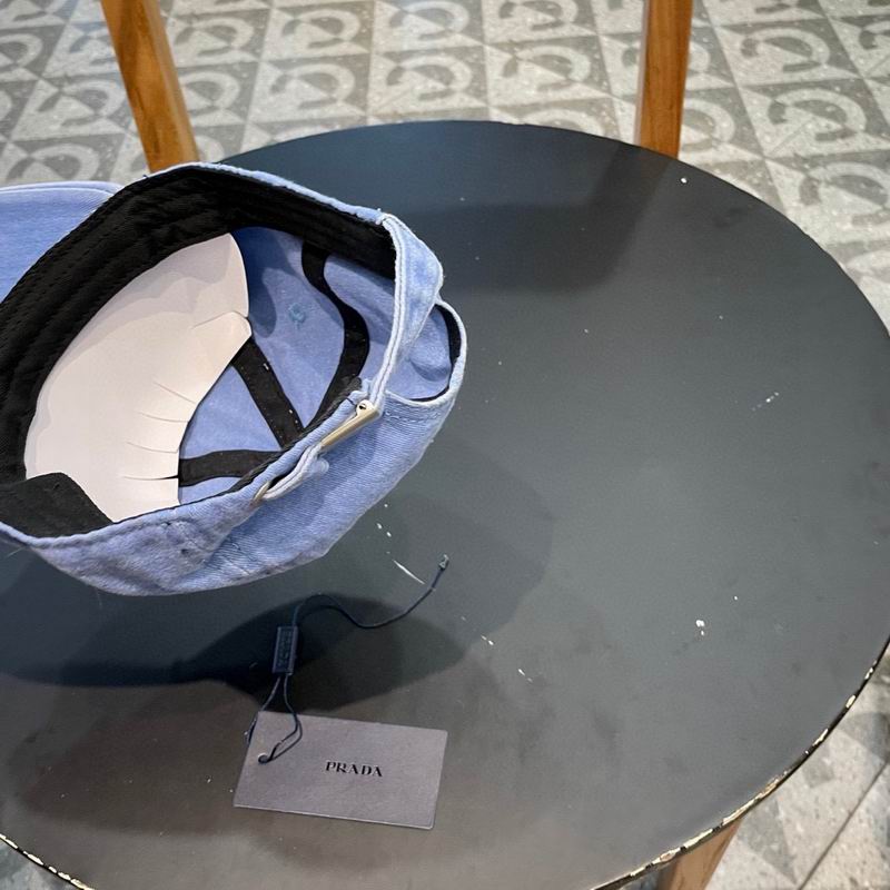 Prada cap 92 (20)