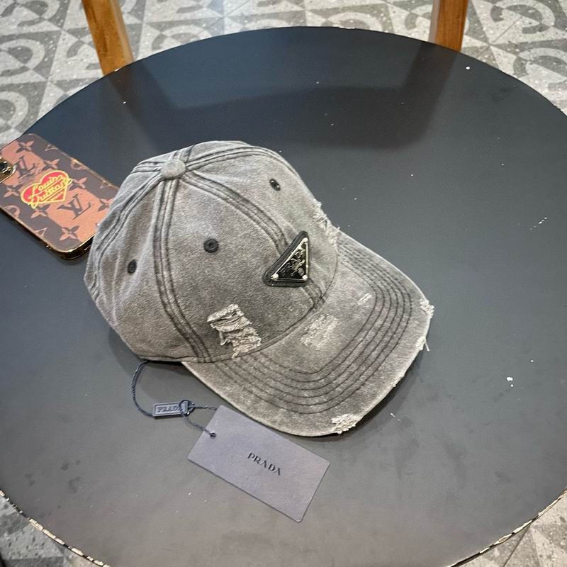 Prada cap 92 (7)