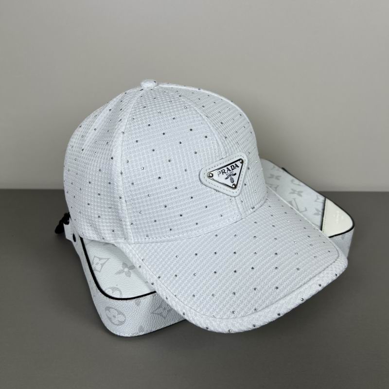 Prada cap dx (3)