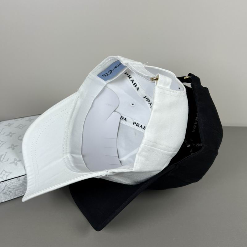 Prada cap dx (30)