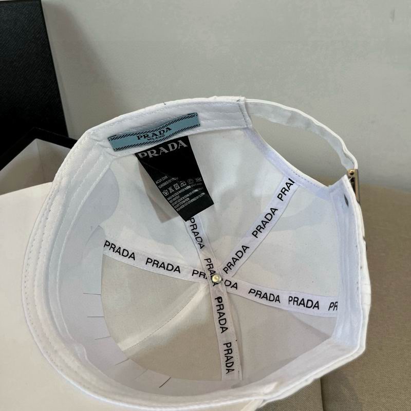 Prada cap dx (48)