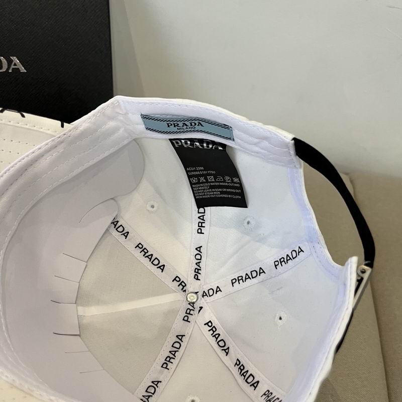 Prada cap dx (48)