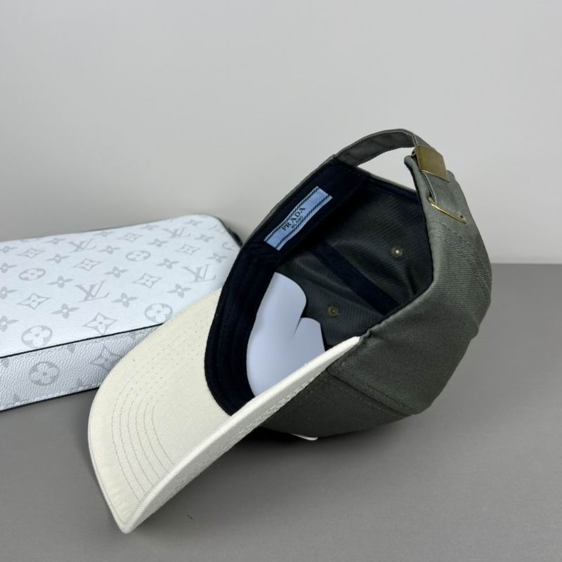 Prada cap dx (49)