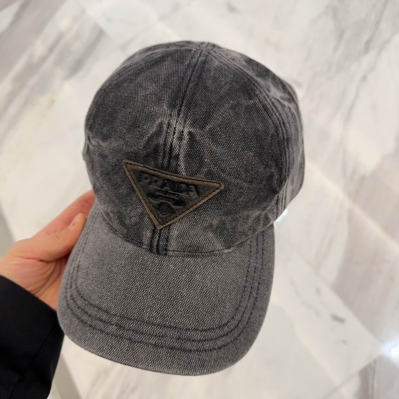 Prada cap dx (5)