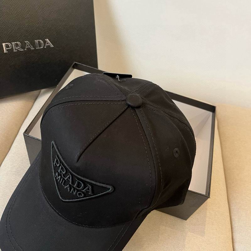 Prada cap dx (96)