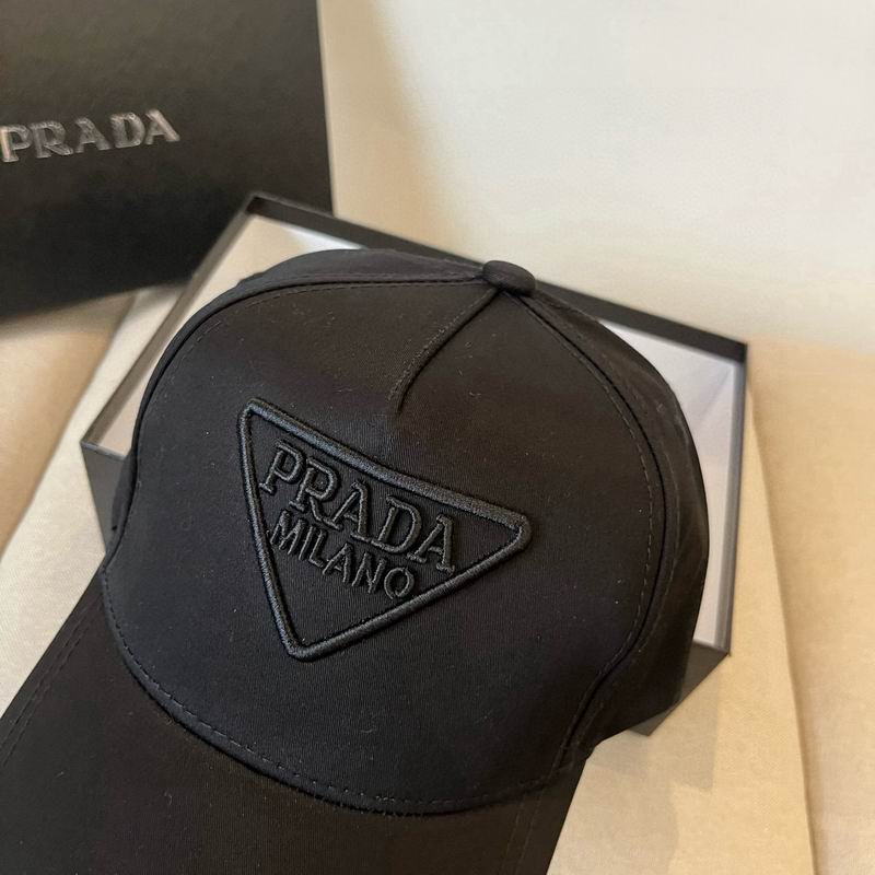 Prada cap dx (97)