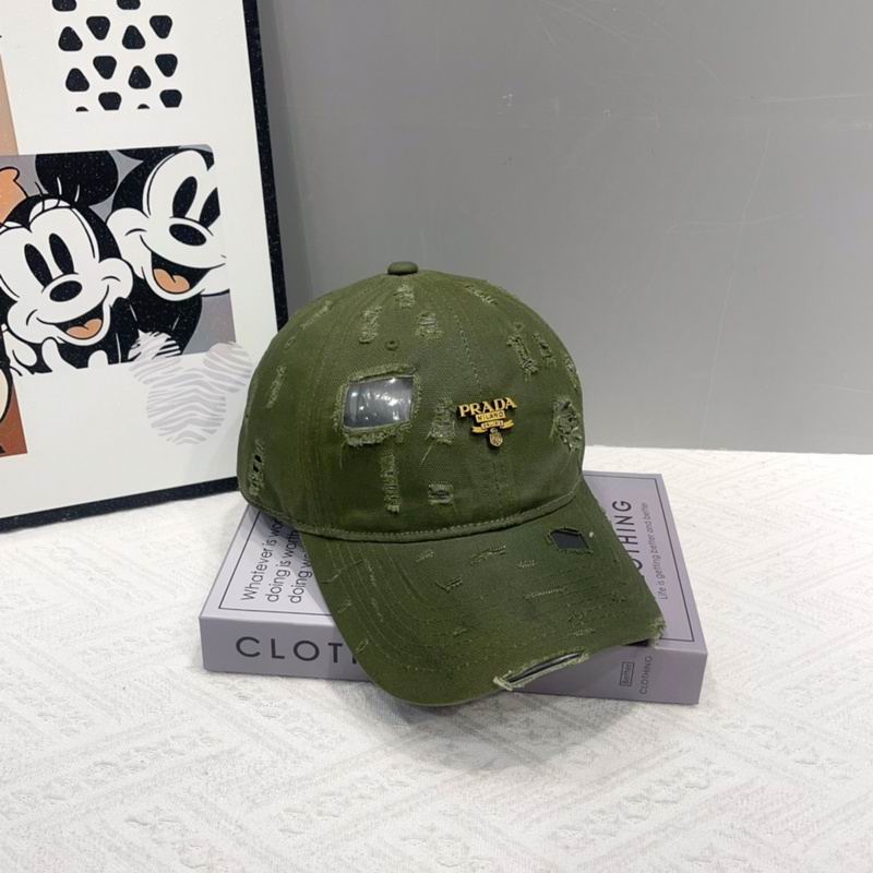 Prada cap hm (13)