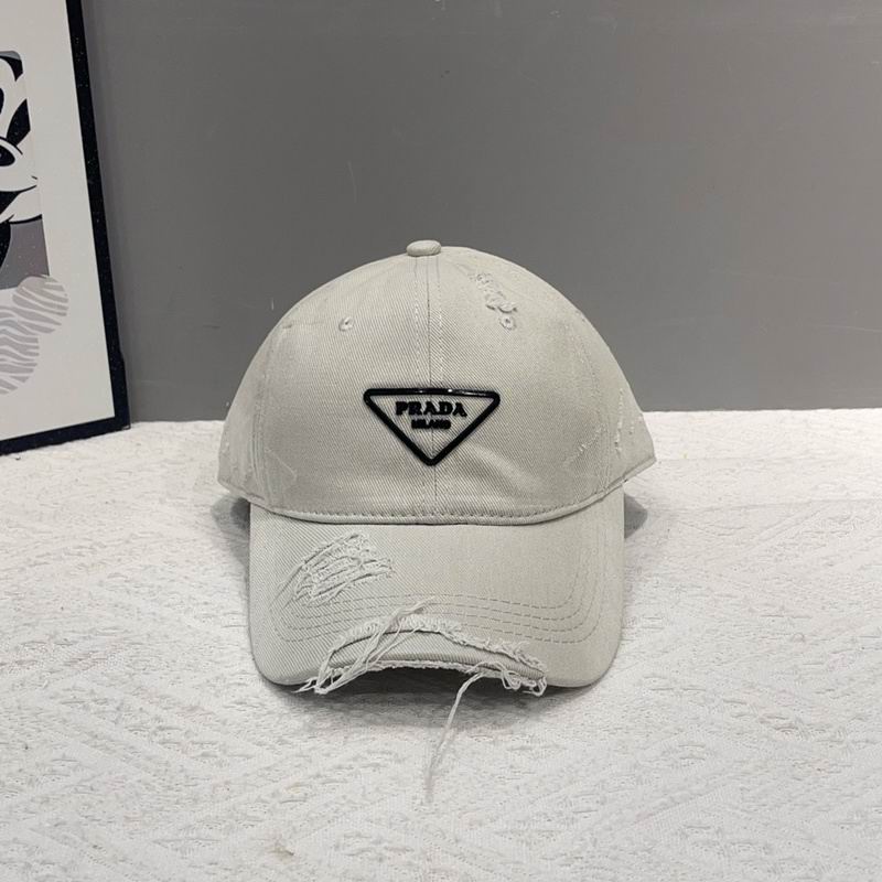 Prada cap hm (18)