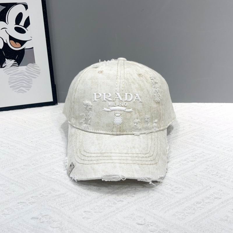 Prada cap hm (3)