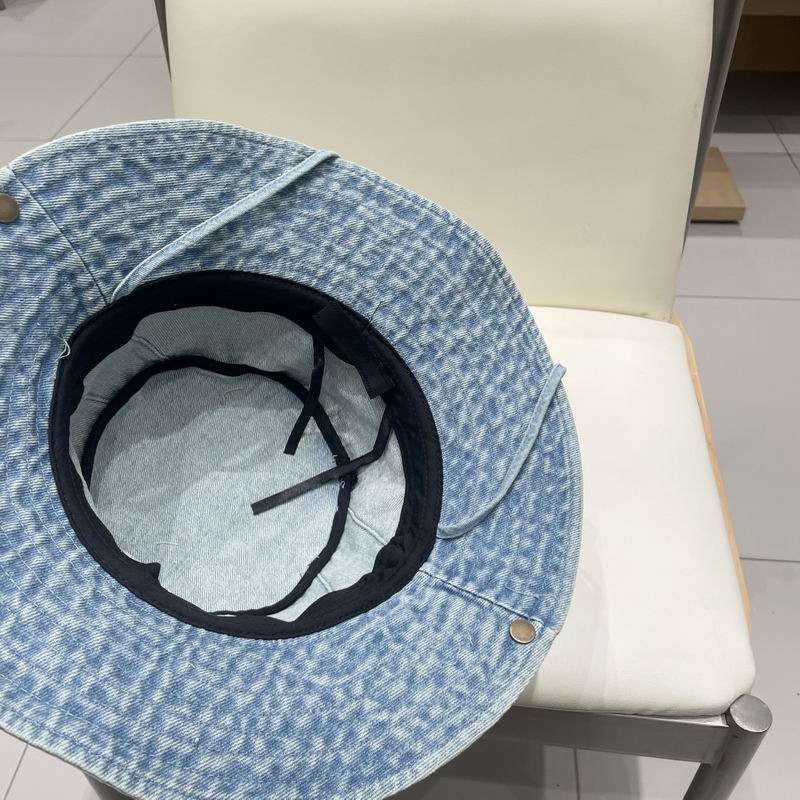 Prada hat (131)