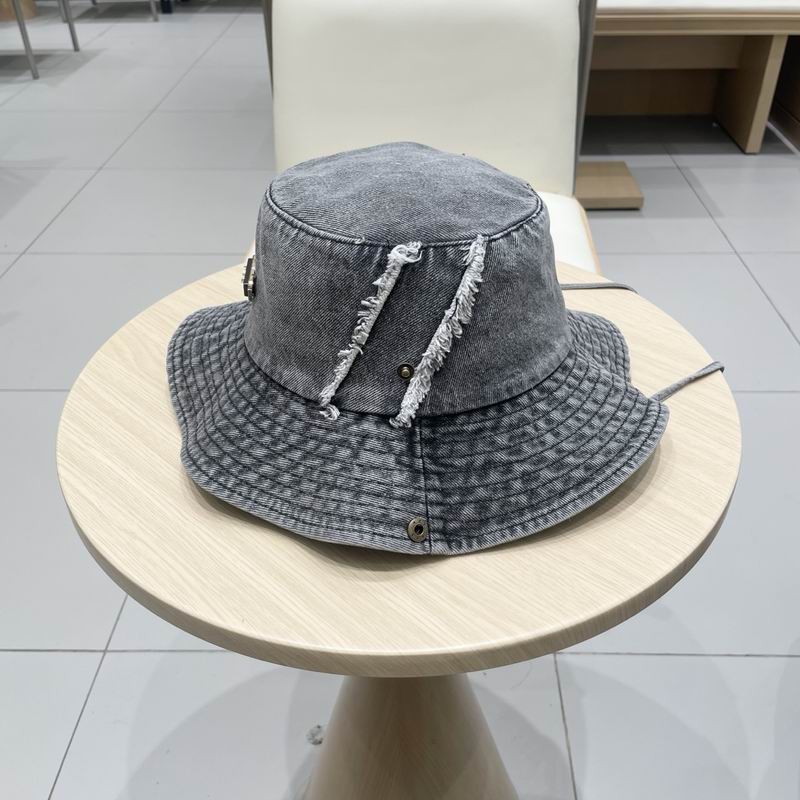 Prada hat (147)