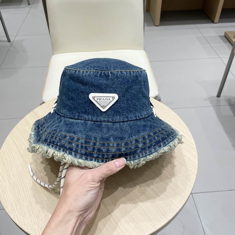 Prada hat (206)