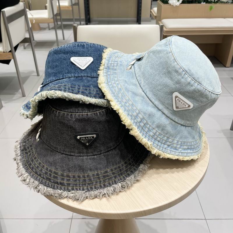 Prada hat (207)