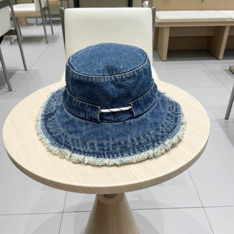 Prada hat (209)