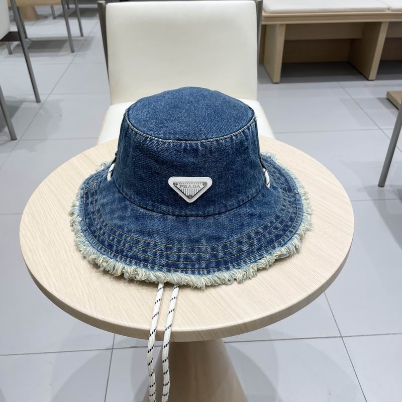 Prada hat (211)