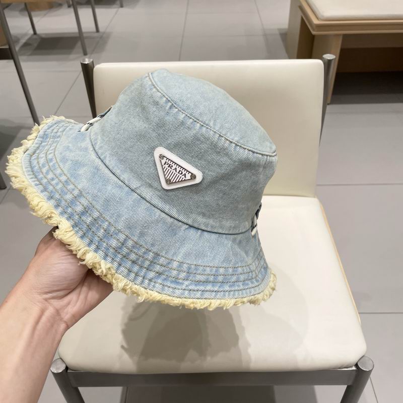 Prada hat (215)