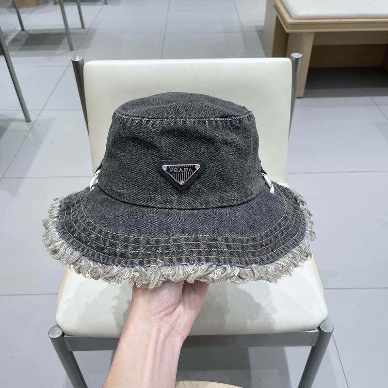 Prada hat (224)