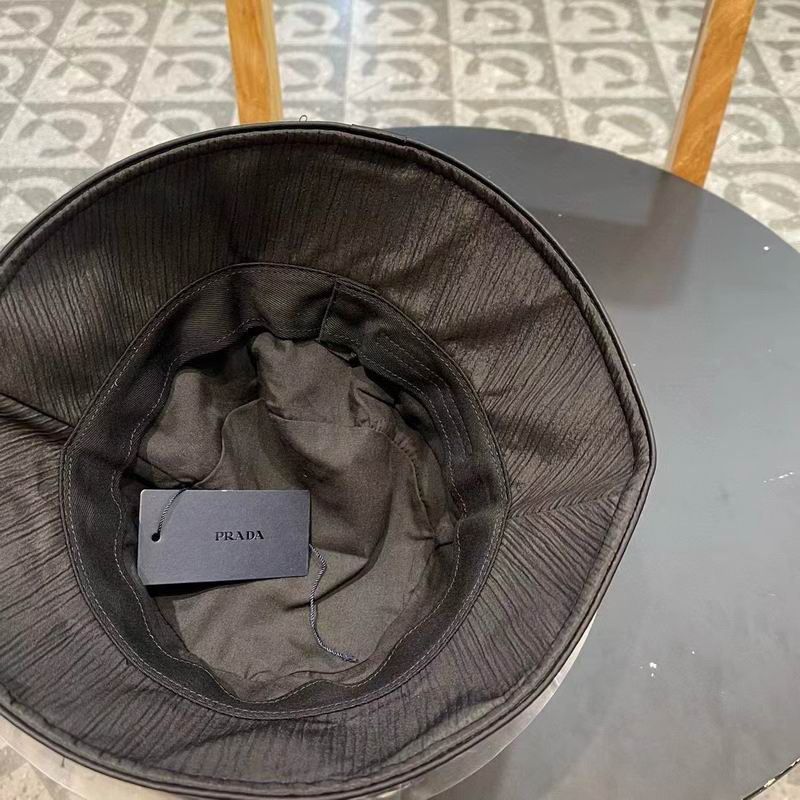 Prada hat 20 (1)
