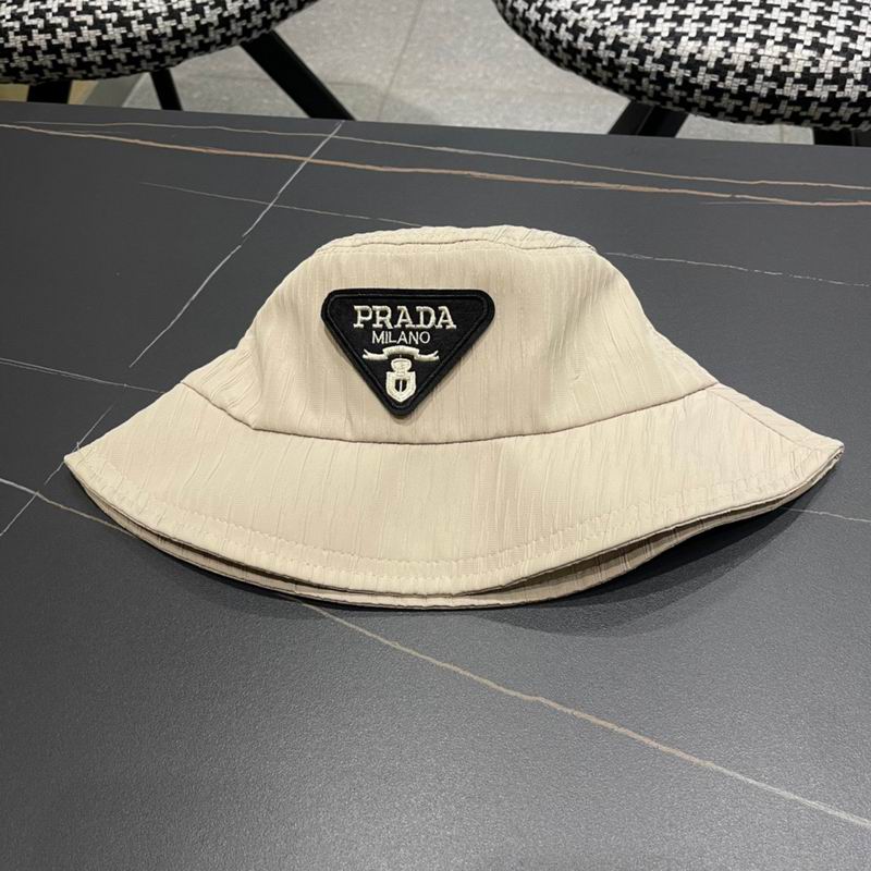 Prada hat 28 (29)