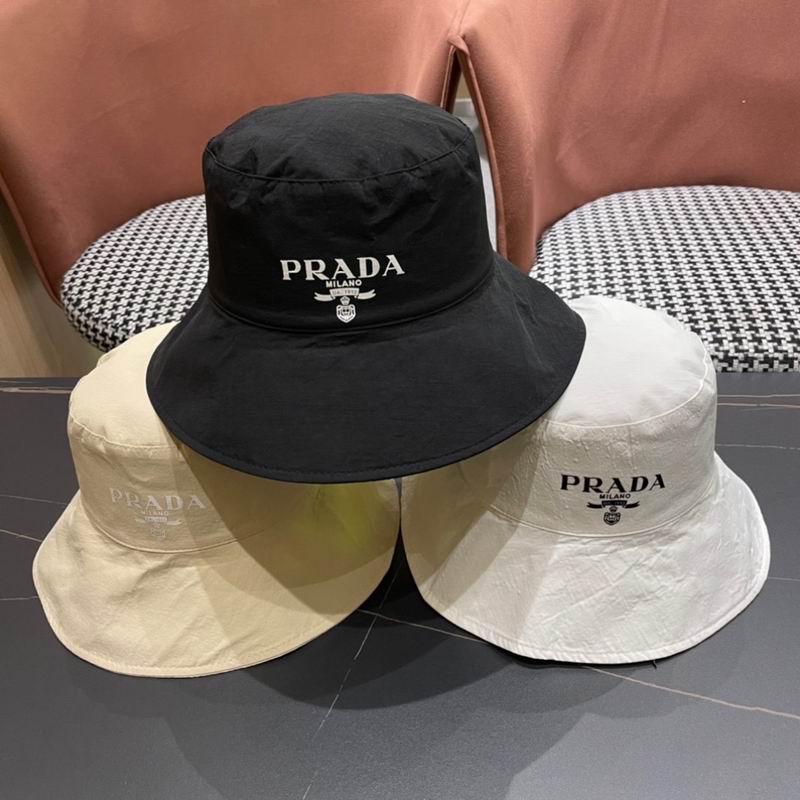 Prada hat 30 (1)