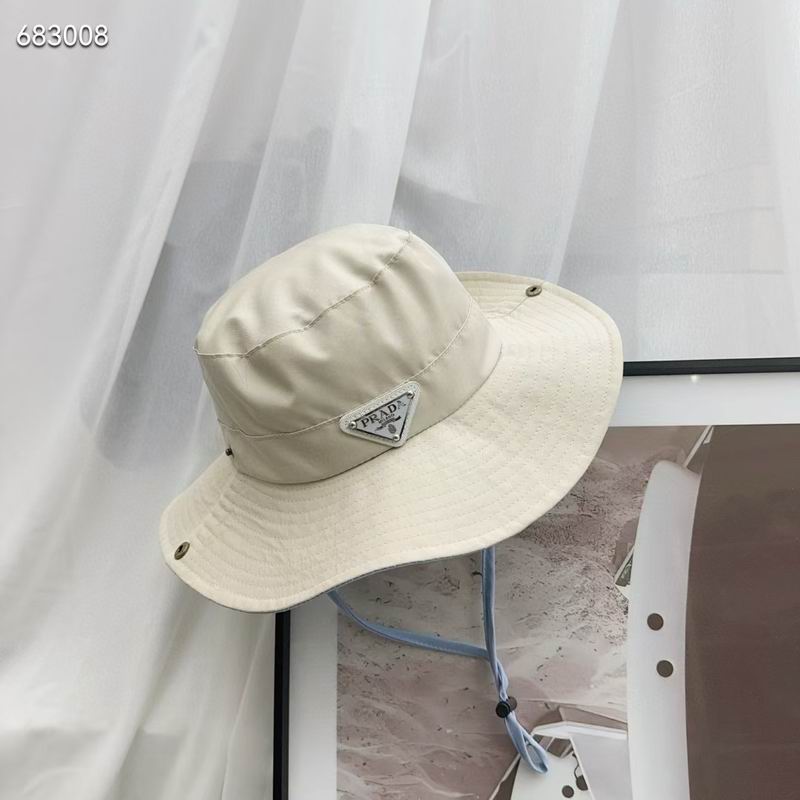 Prada hat 60 (1)
