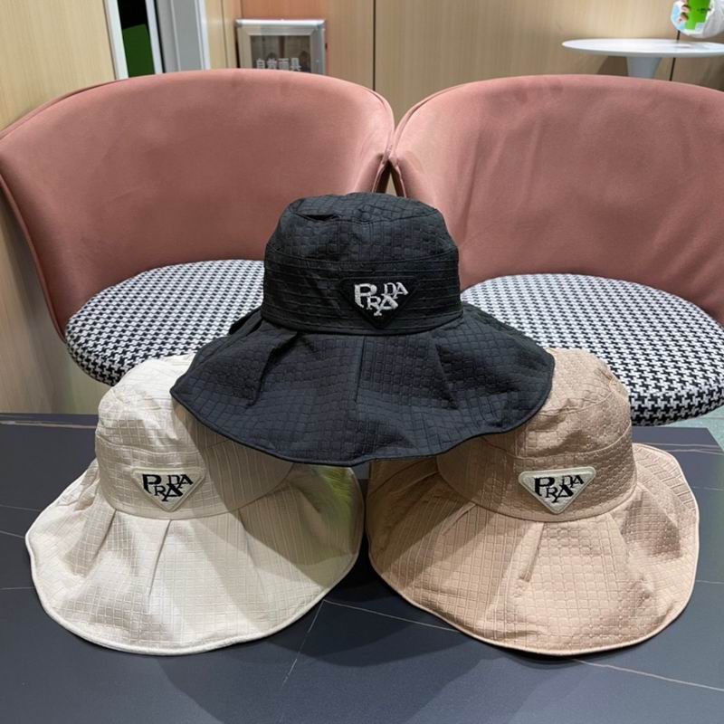 Prada hat 80 (1)