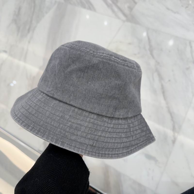 Prada hat dx (32)