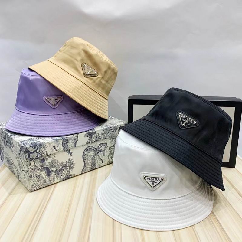 Prada hat hm (1)