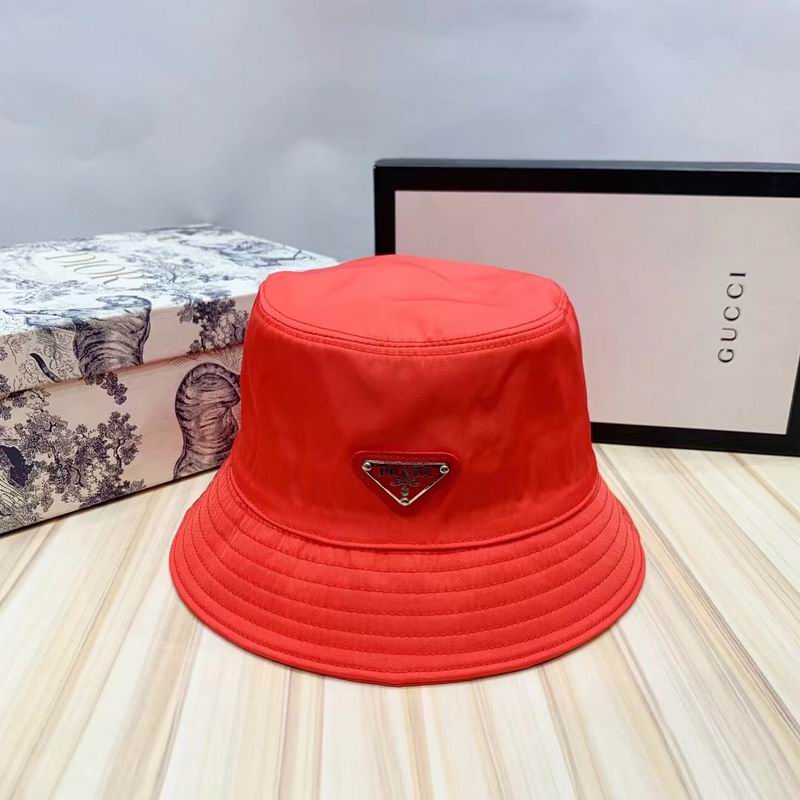 Prada hat hm (6)