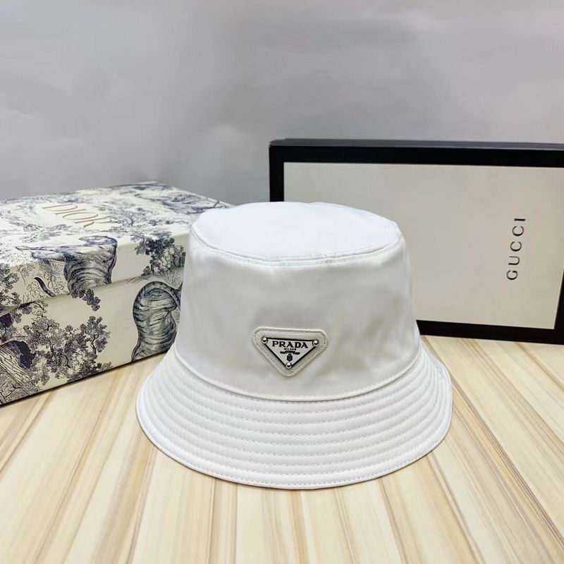 Prada hat hm (7)