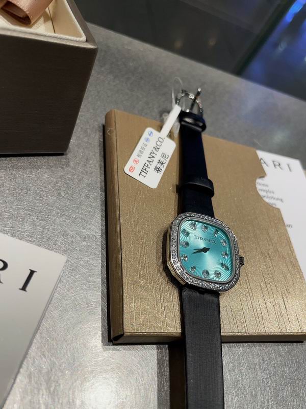 Tiffany & Co 28mm 07 (11)