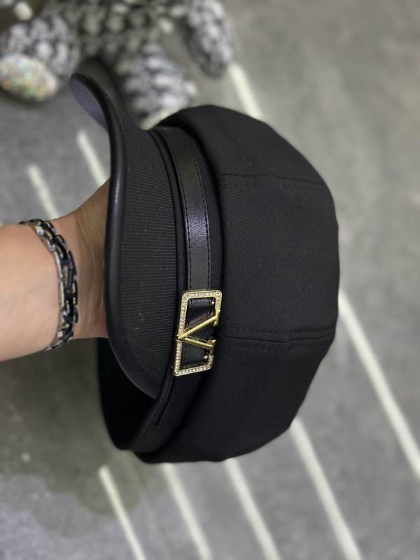 Valentino cap dx (6)