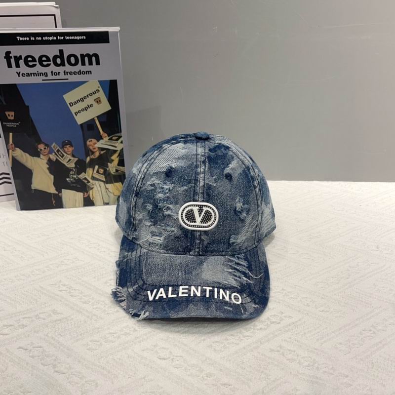 Valentino cap hm (3)